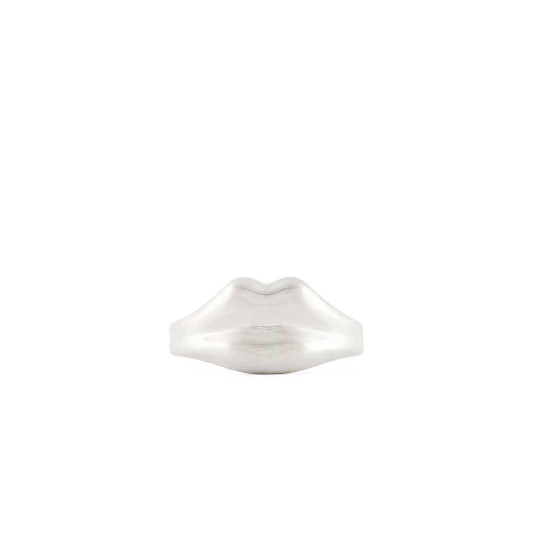 Transparent lip clearance ring